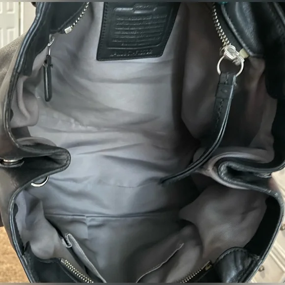EUC, Coach Hampton, Black Leather, SoHo Shoulder Bag - Picture 7 of 10